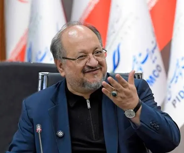 آقای شریعتمداری از مرحوم ترکان بیاموز