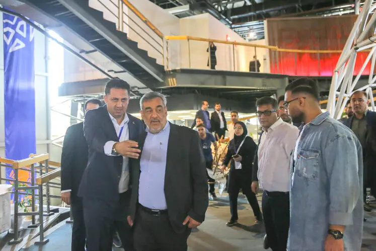 بازدید معاون وزیر نفت از بیست‌ونهمین نمایشگاه نفت