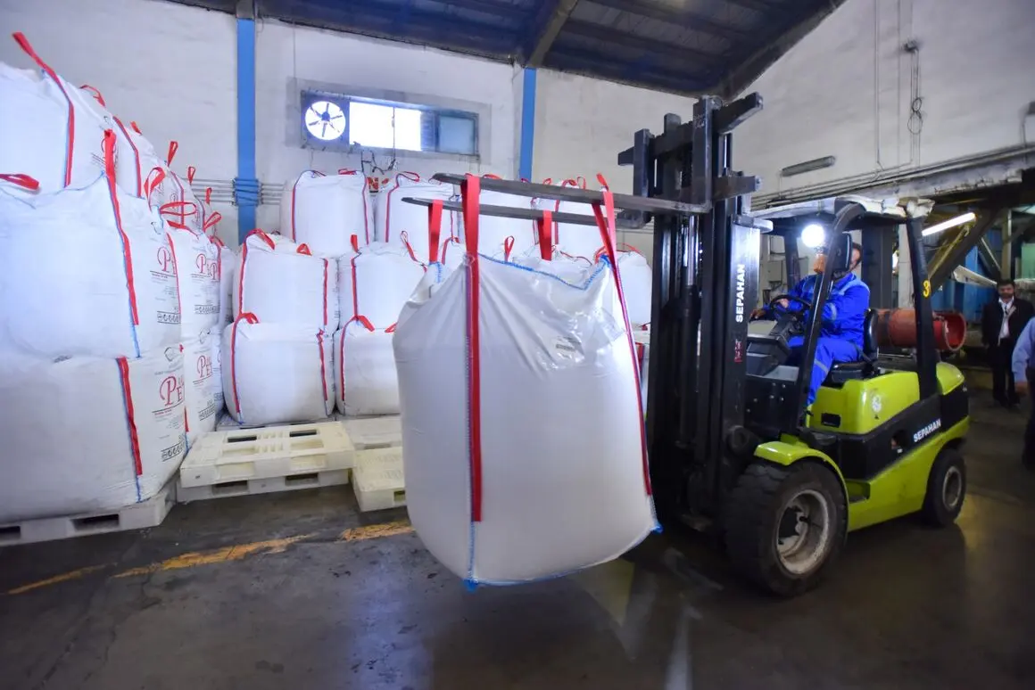 جلوه فروشی تکراری ۱۳۱.۵ میلیون تنی در پتروشیمی